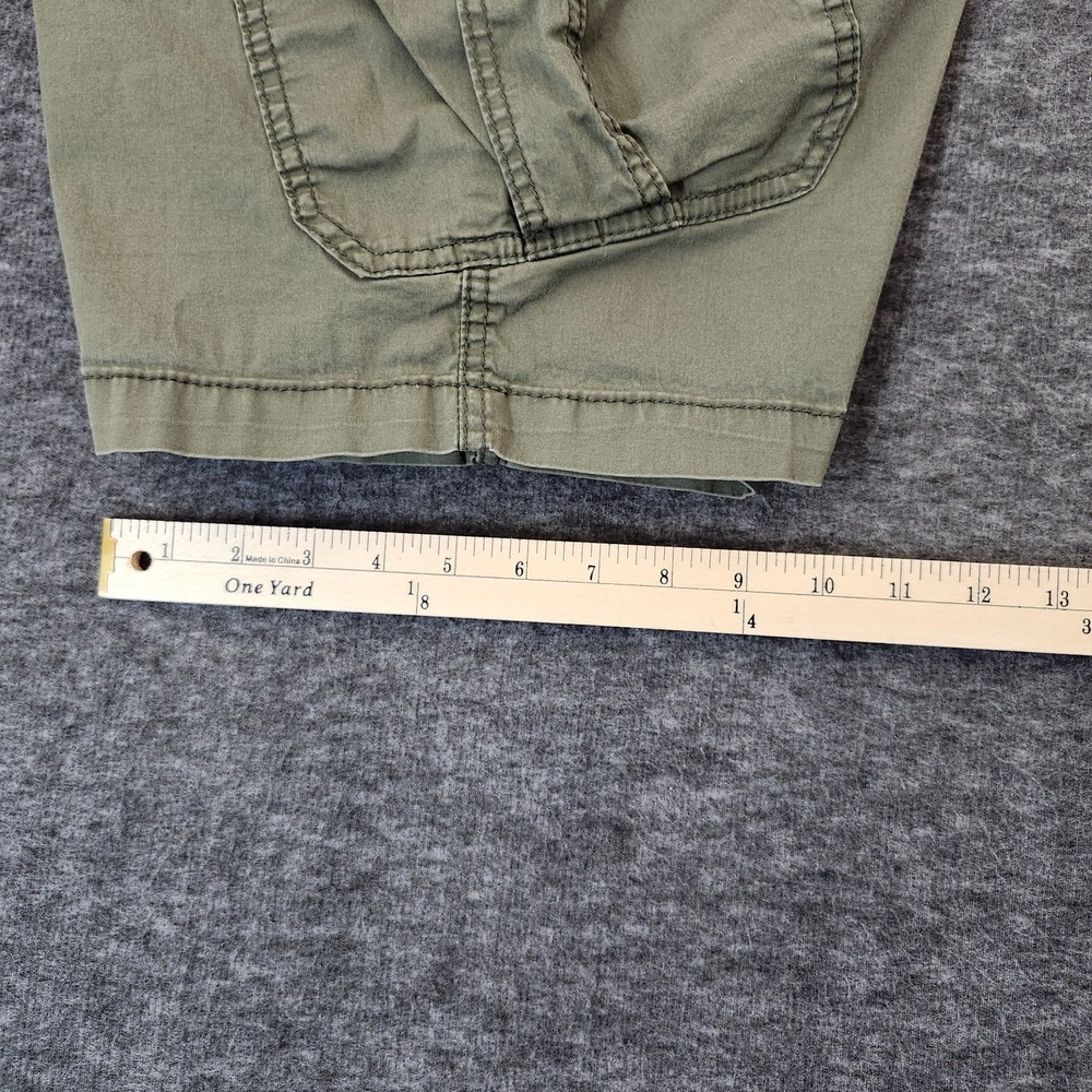 UNIONBAY Men's Cargo Shorts With Pockets. Military Green. Size 42 - Picture 8 of 14